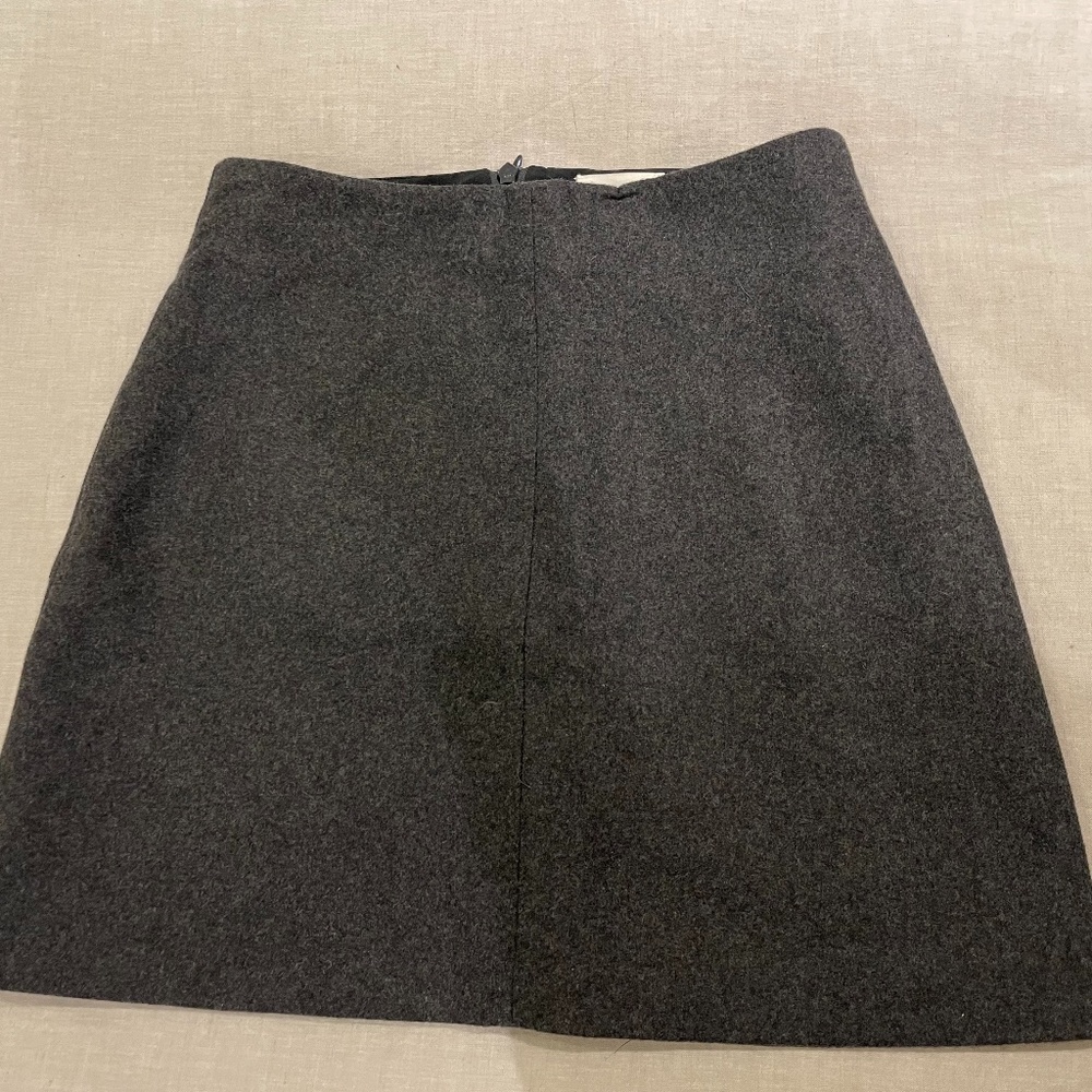 Aritzia Wilfred Dark Grey Mini Skirt Size 0